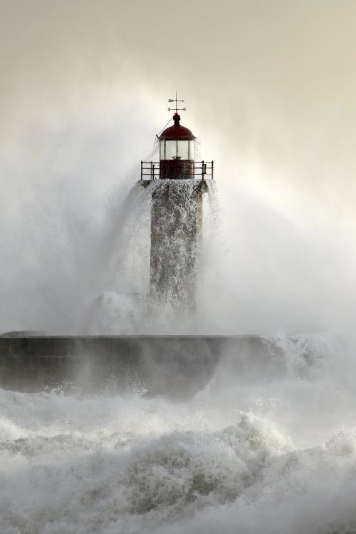 Talk: Waves and Lighthouses