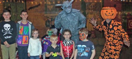 Spine Tingles at Dingles: Halloween Special