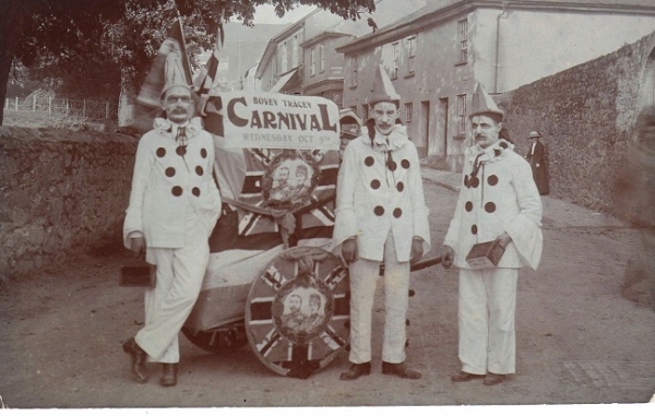 CARNIVAL TIME POP UP EXHIBITION