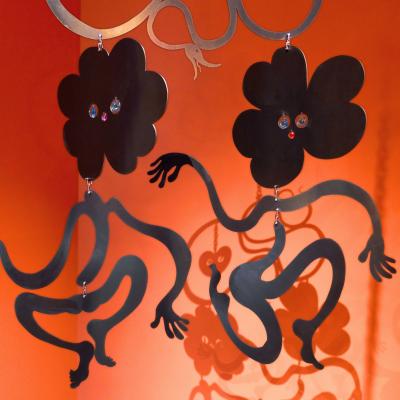 Saelia Aparicio: A Joyful Parasite